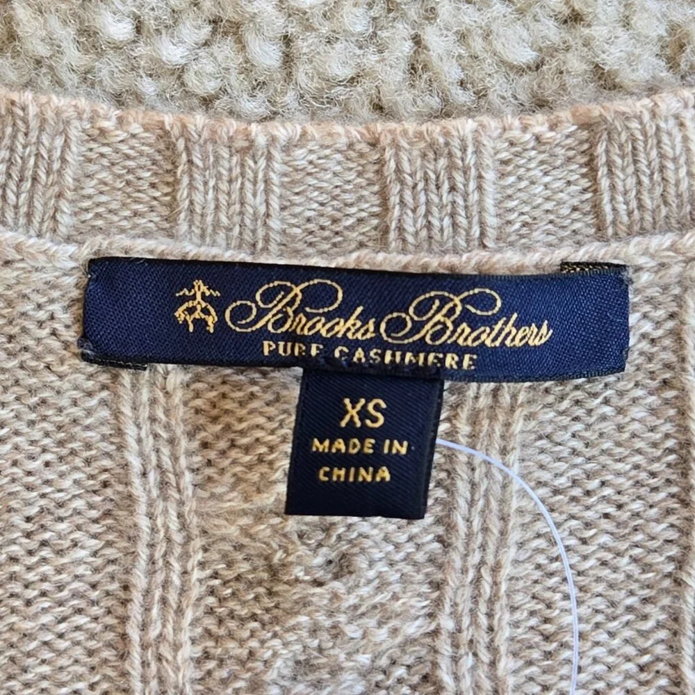 NWT Cashmere Cable Knit V-Neck Sweater Brooks Brothers XS - Picture 3 of 7